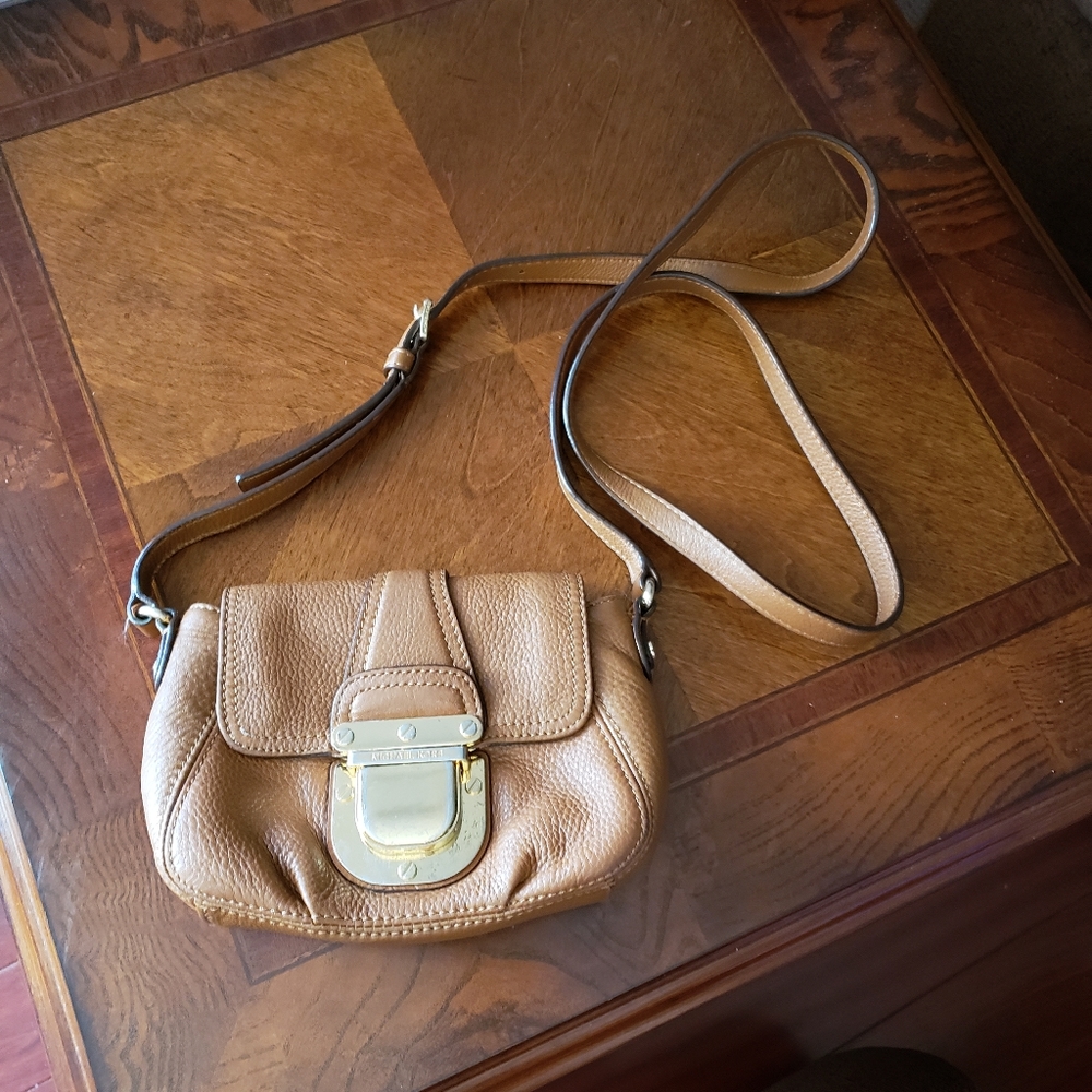 Michael kors charlton crossbody purse